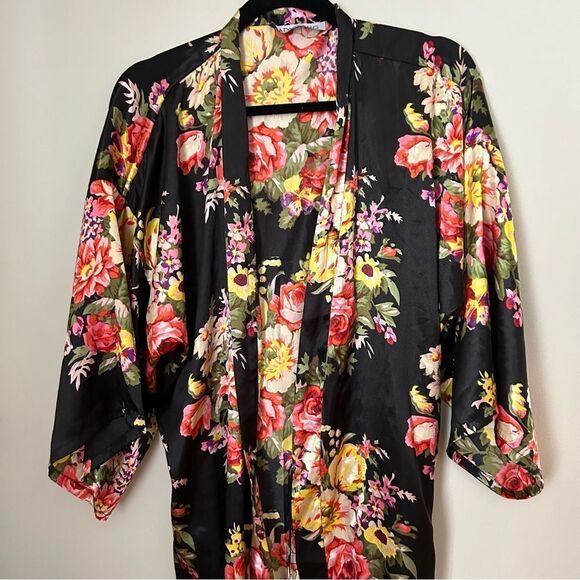 Ladygang Robe Floral Print Black Sleepwear Casual Neutral Adjustable one size - Picture 5 of 11